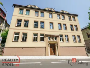 Pronájem bytu 2+1, Liberec - Liberec I-Staré Město, Sokolská, 74 m2
