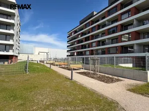 Pronájem bytu 2+kk, Praha - Letňany, Vyletalova, 54 m2