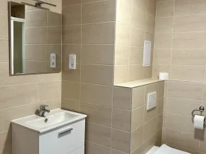 Pronájem bytu 2+kk, Hradec Králové, třída Edvarda Beneše, 48 m2