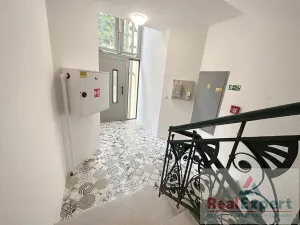 Pronájem bytu 2+kk, Praha - Vršovice, Oblouková, 51 m2