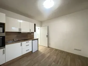 Pronájem bytu 1+kk, Staré Hradiště, U Pošty, 20 m2
