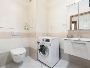 Prodej bytu 2+kk, Praha - Letňany, Hlučkova, 45 m2