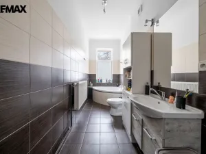 Pronájem bytu 3+1, Hronov, T. G. Masaryka, 83 m2