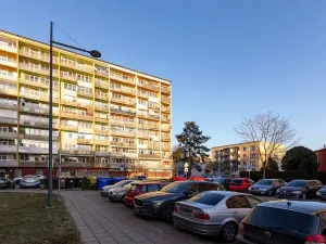 Prodej bytu 3+1, Opava, Holasická, 65 m2