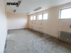 Prodej obchodního prostoru, Město Albrechtice, Míru, 1427 m2