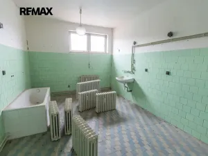 Prodej obchodního prostoru, Město Albrechtice, Míru, 1427 m2