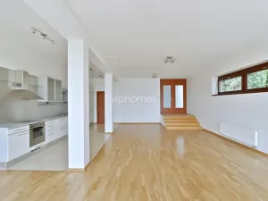 Pronájem rodinného domu, Praha - Nebušice, 360 m2