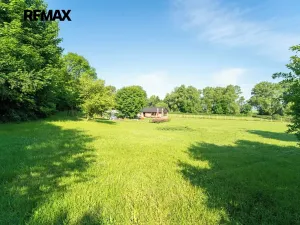 Prodej komerční nemovitosti, Chrášťany, 10917 m2