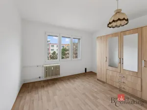 Prodej bytu 3+1, Plzeň - Doubravka, Družby, 63 m2