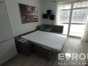 Pronájem bytu 1+kk, Pardubice - Studánka, Pod Studánkou, 32 m2