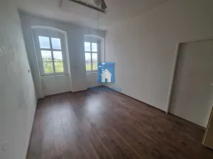 Pronájem kanceláře, Plzeň, sady 5. května, 18 m2