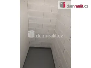 Pronájem bytu 1+kk, Praha - Čakovice, Bermanova, 37 m2