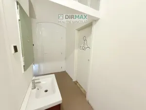 Pronájem obchodního prostoru, Plzeň, Slovanská, 18 m2