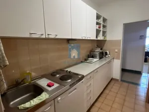 Pronájem kanceláře, Praha, Pekařská, 13 m2