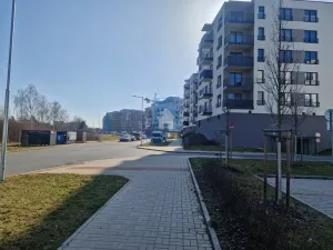 Pronájem garážového stání, Plzeň, Vojanova, 12 m2