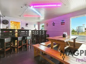 Prodej restaurace, Praha - Uhříněves, Přátelství, 172 m2