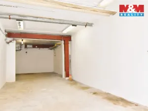 Pronájem garáže, Praha, Mezivrší, 38 m2