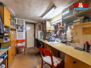 Prodej výrobních prostor, Bedihošť, Komenského, 180 m2