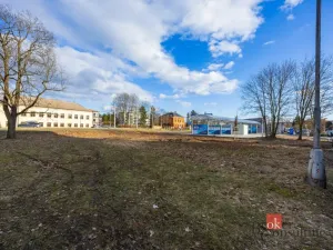 Pronájem komerčního pozemku, Hradec Králové, 542 m2
