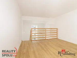 Pronájem bytu 2+kk, Opava, 37 m2