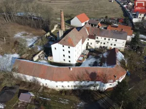 Prodej činžovního domu, Královice, 6674 m2