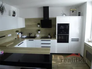 Pronájem bytu 3+kk, Opava - Město, Kolářská, 79 m2