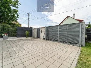 Prodej rodinného domu, Žabeň, 410 m2