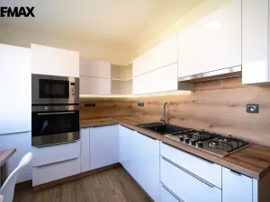 Pronájem bytu 2+1, Praha - Strašnice, Mrštíkova, 67 m2