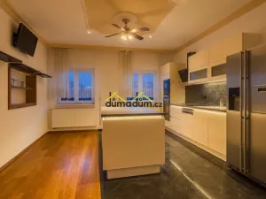 Prodej rodinného domu, Praha, Gallašova, 450 m2