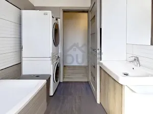 Prodej bytu 3+kk, Polerady, 85 m2