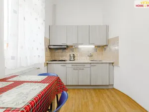 Prodej restaurace, Karlovy Vary, Merklínská, 700 m2