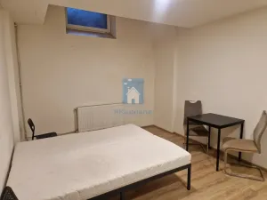 Pronájem bytu 1+kk, Praha, Vrážská, 25 m2