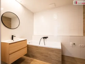 Pronájem bytu 2+kk, České Budějovice - České Budějovice 2, Branišovská, 77 m2