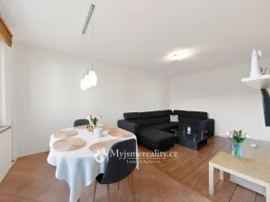 Prodej bytu 4+1, Práče, 87 m2