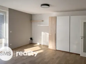 Pronájem bytu 1+kk, Brno - Židenice, Bělohorská, 40 m2