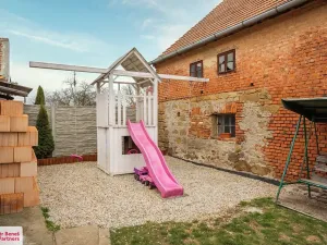 Prodej rodinného domu, Kolešov, 198 m2