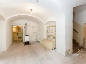 Prodej vícegeneračního domu, Chotiněves, 495 m2