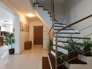 Prodej rodinného domu, Hustopeče, Gen. Peřiny, 201 m2