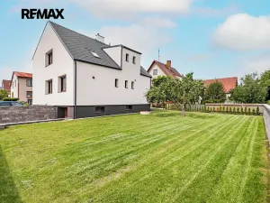 Prodej vily, Jindřichův Hradec, Spojovací, 183 m2