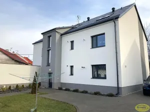 Pronájem bytu 1+1, Hlušovice, Hlavní, 38 m2