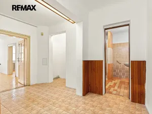 Prodej bytu 4+1, Praha - Malá Strana, Valdštejnská, 117 m2