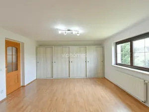 Pronájem vily, Průhonice, Jetelová, 370 m2