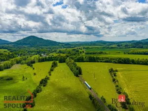 Prodej pozemku pro bydlení, Jablonné v Podještědí - Zámecká, 1942 m2