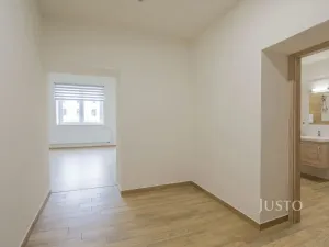 Pronájem bytu 1+kk, Hranice - Hranice I-Město, Třída Československé armády, 37 m2