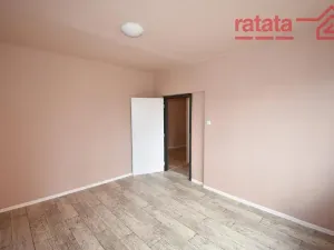 Pronájem bytu 2+1, Kadaň, Chomutovská, 56 m2