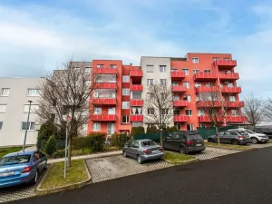 Prodej bytu 3+kk, Praha - Kyje, Sicherova, 64 m2