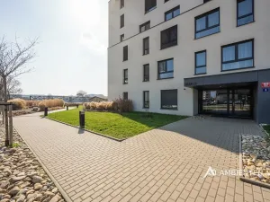 Prodej bytu 2+kk, Praha - Vysočany, Oktábcových, 72 m2