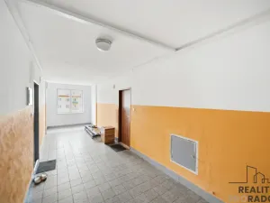 Prodej bytu 1+1, Rybitví, Činžovních domů, 30 m2