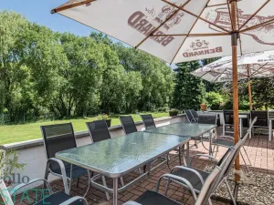 Prodej ubytování, Chocerady - Samechov, 1430 m2