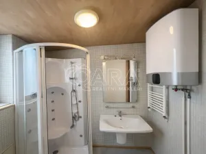 Pronájem bytu 1+kk, Praha, Školská, 30 m2